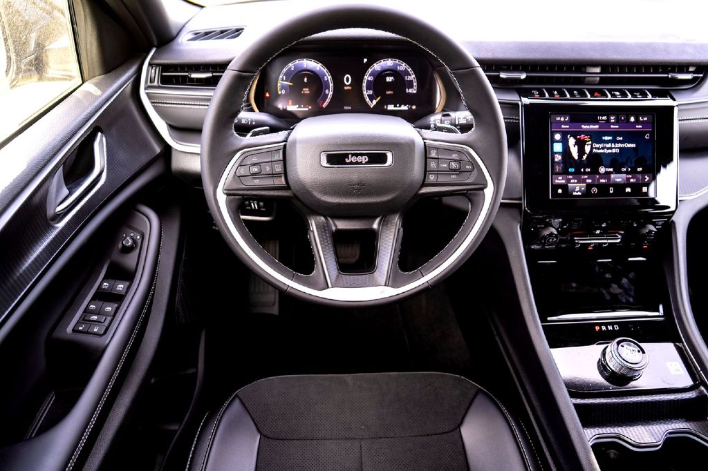 New Car 2025 Jeep Grand Cherokee L  Altitude For Sale Under $50,000 In Taylor, Texas