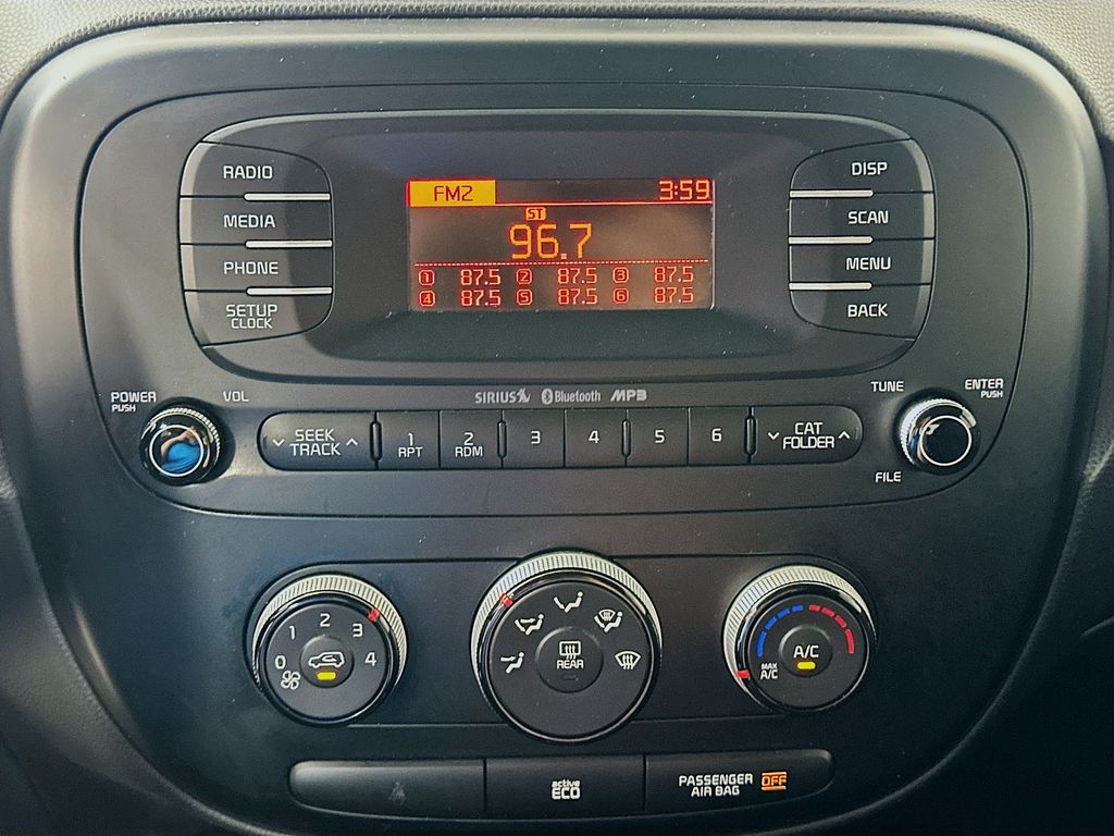 2015 Kia Soul Base 14