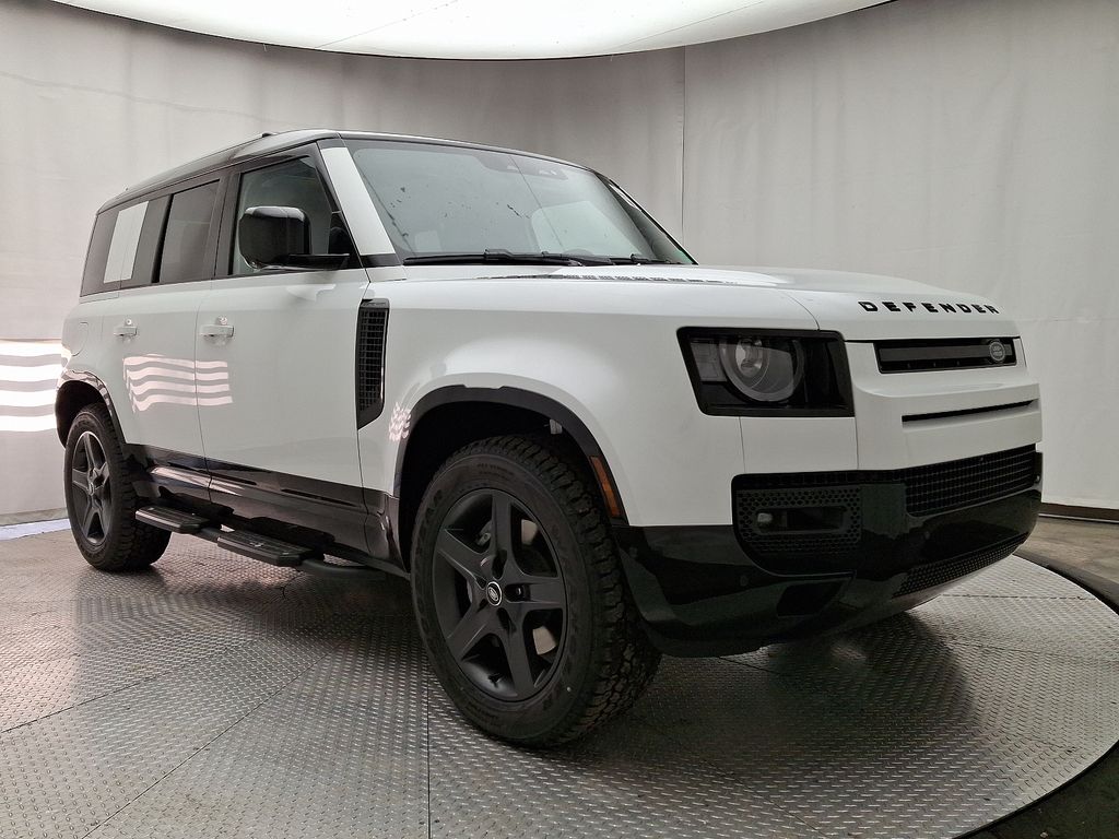 2025 Land Rover Defender 110 2