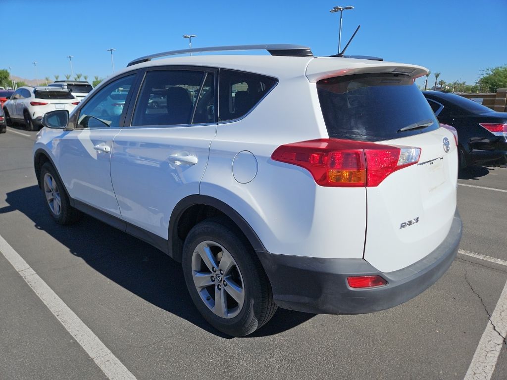 Thumbnail: 2015 Toyota RAV4 - 2