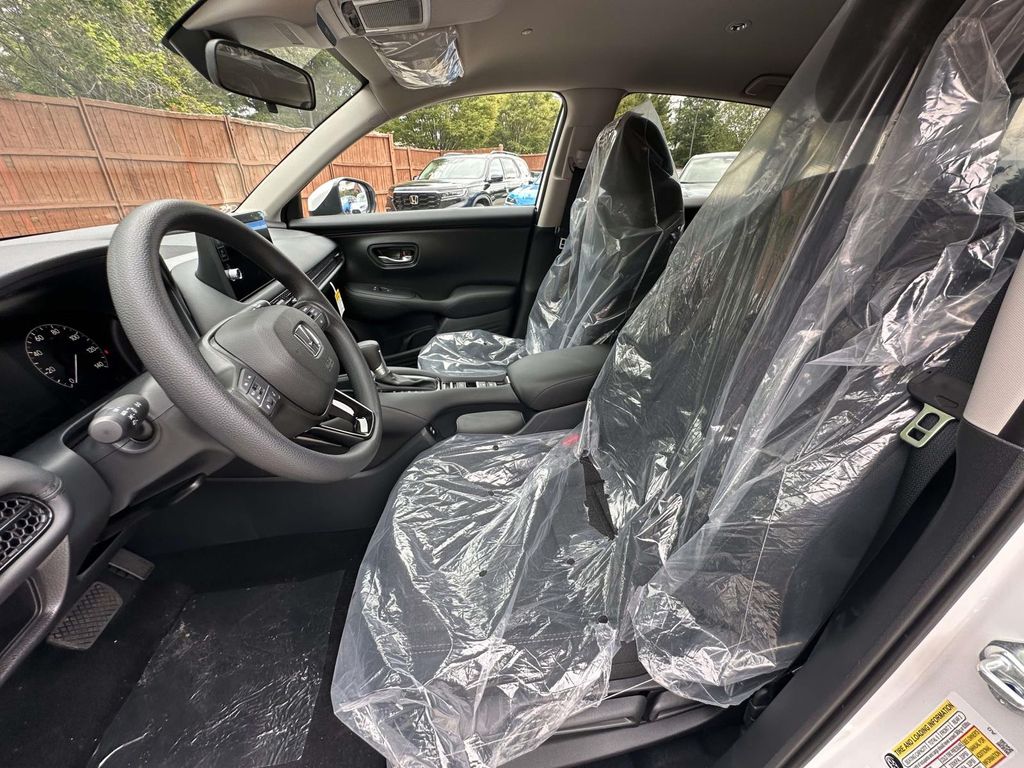 2026 Honda HR-V LX - Photo 15