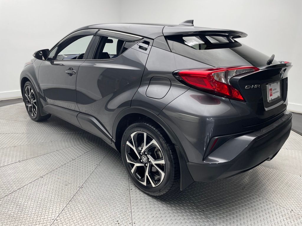 2020 Toyota C-HR XLE 7