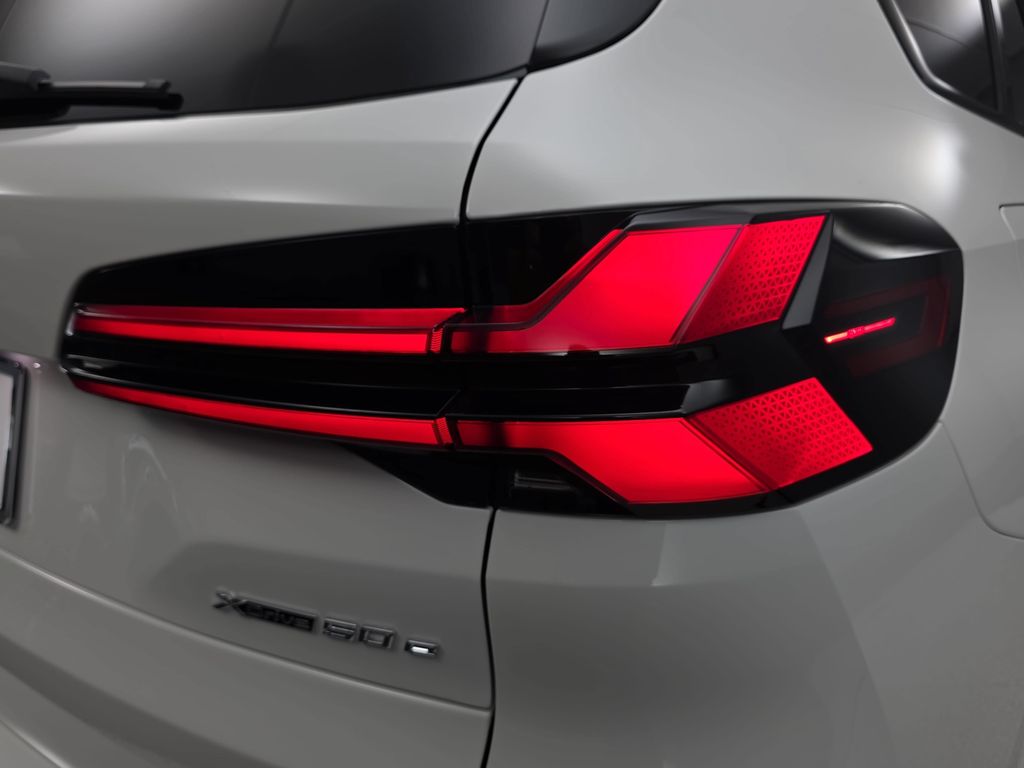 New 2026 Alpine White BMW xDrive50e image 33