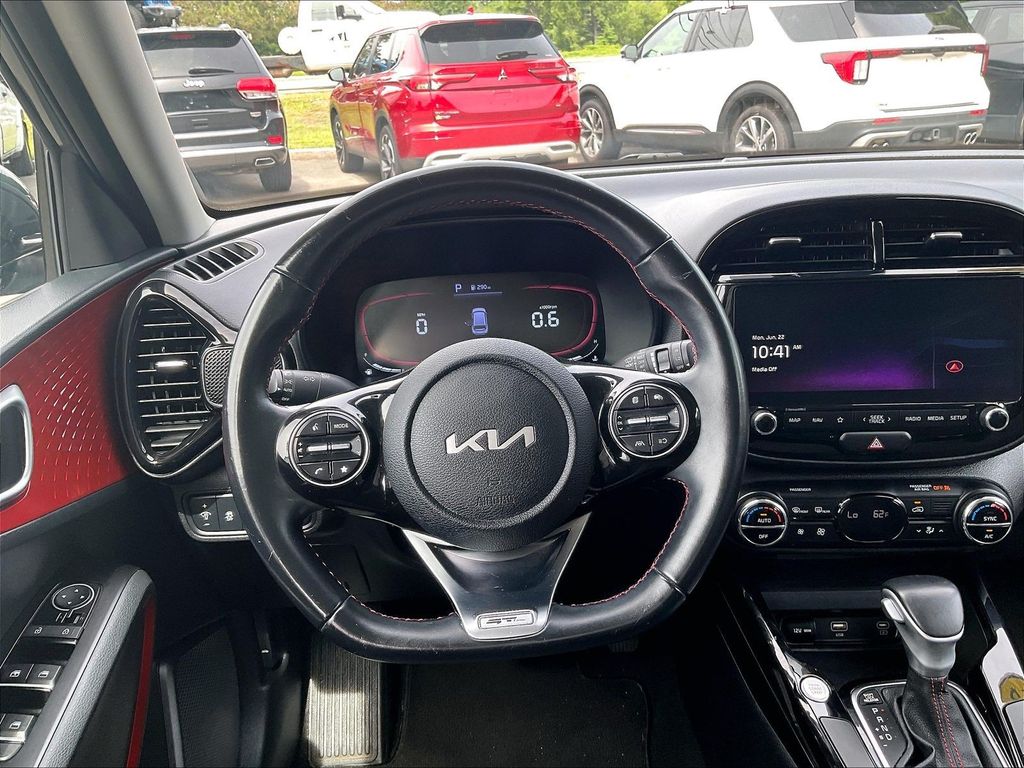2023 Kia Soul — photo 17