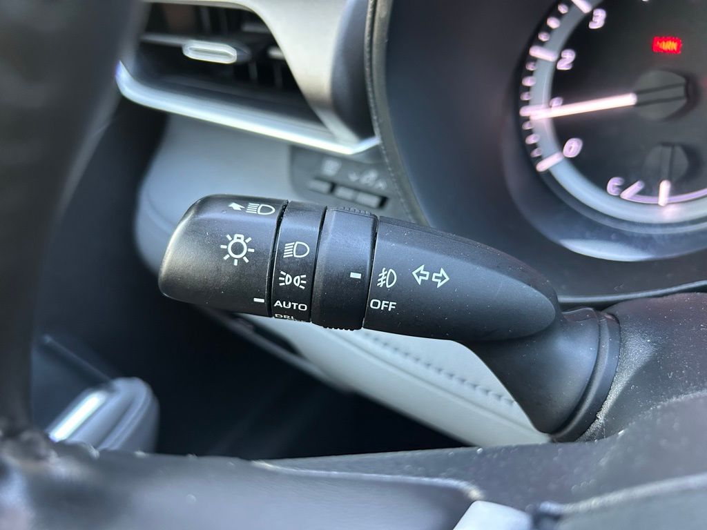 2024 Toyota Highlander LE 22