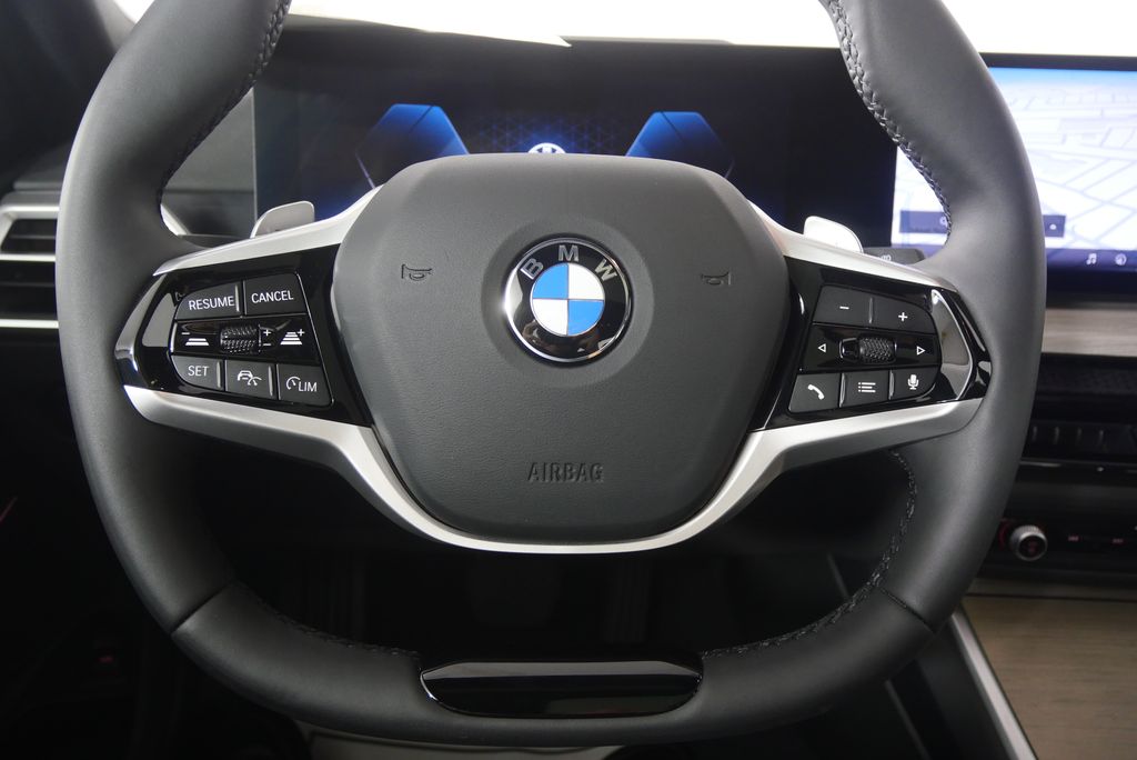 Thumbnail: 2025 BMW 3 Series - 18