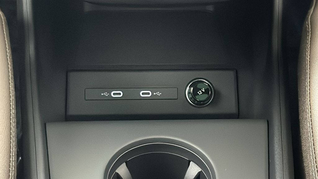 2025 Audi Q4 e-tron  22