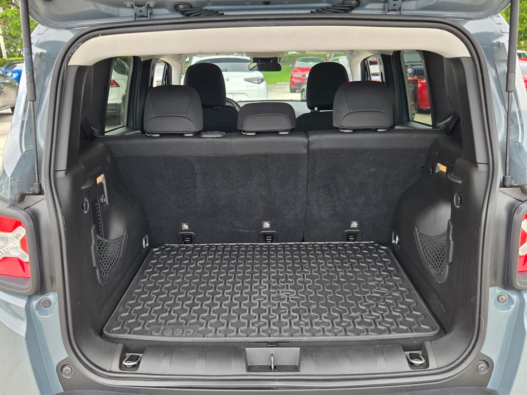 2017 Jeep Renegade - $10,140