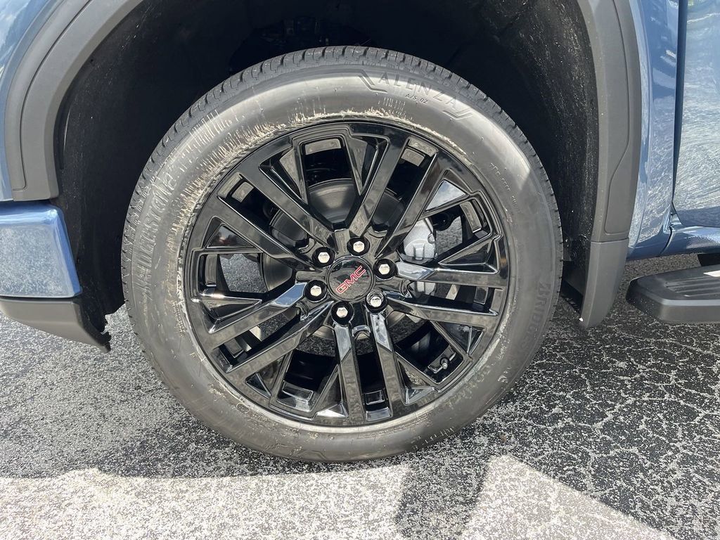 new 2024 GMC Sierra 1500 car, priced at $68,128