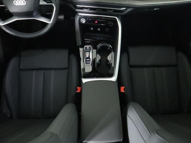 Thumbnail: 2025 Audi Q5 - 18