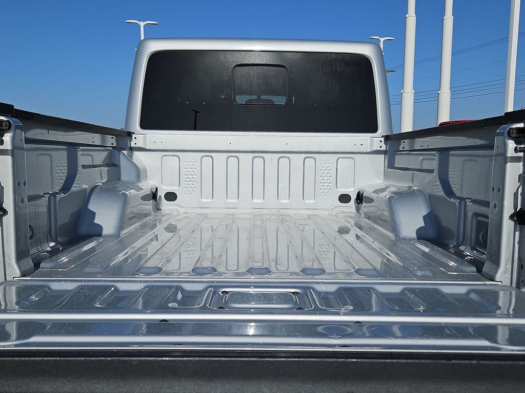 Used 2023 Jeep Gladiator Truck