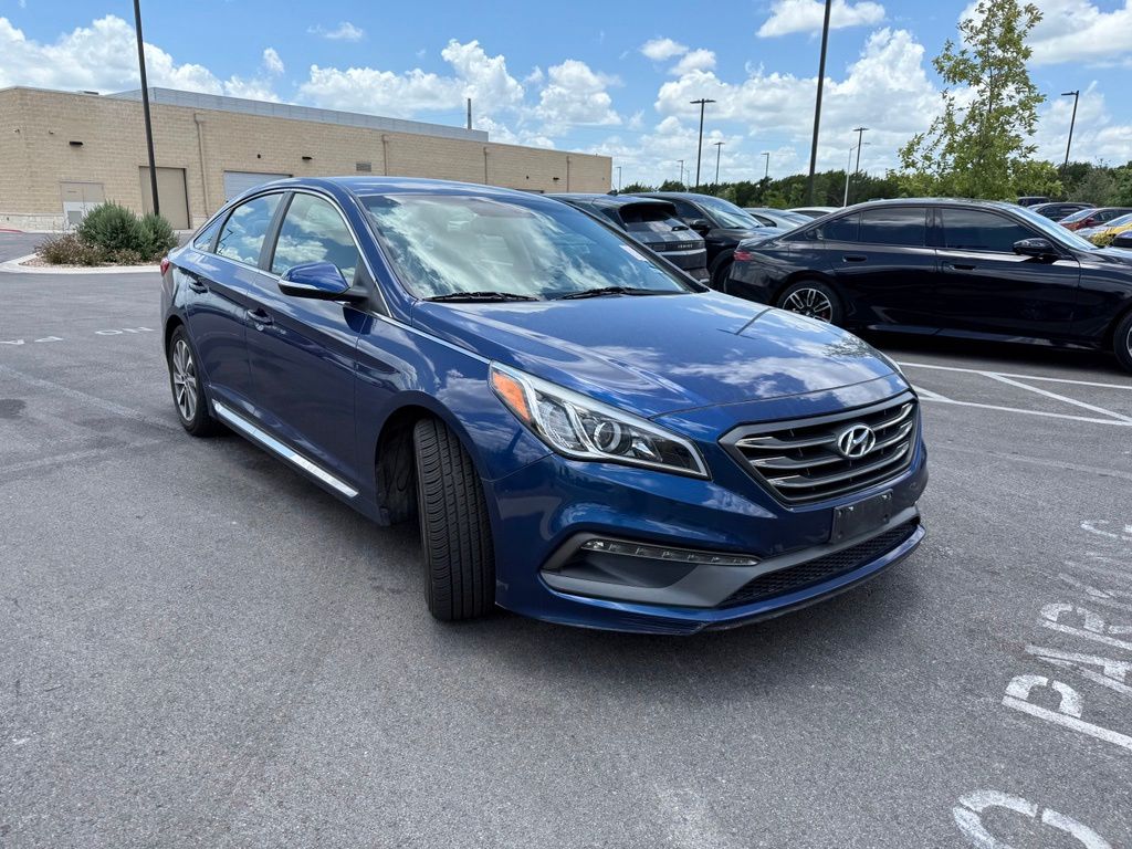 Thumbnail: 2015 Hyundai Sonata - 3