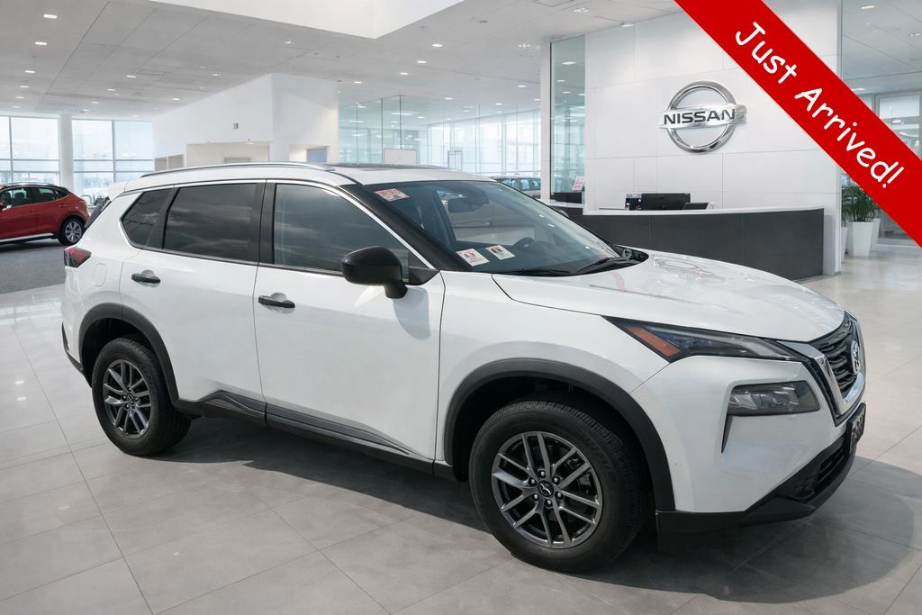 Glacier White 2023 Nissan Rogue S FWD SUV / Crossover Front-Wheel Drive Continuously Variable Transmission