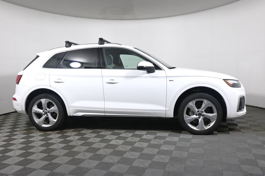 Thumbnail: 2023 Audi Q5 - 8