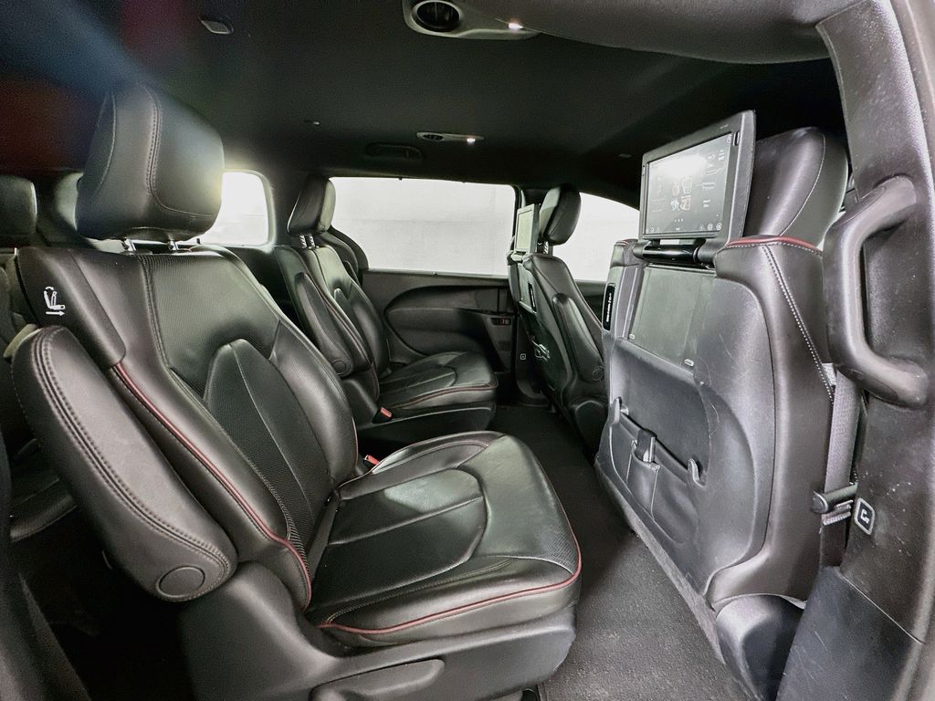 Thumbnail: 2020 Chrysler Pacifica - 29