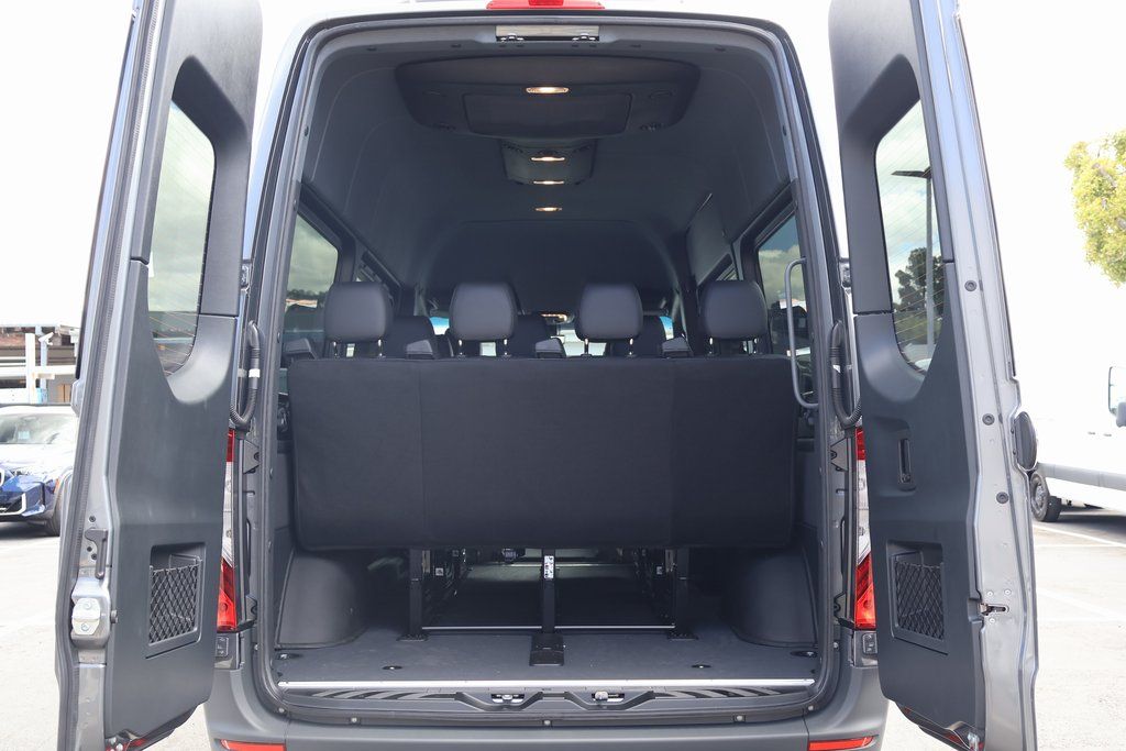 Thumbnail: 2026 Mercedes-Benz Sprinter - 9