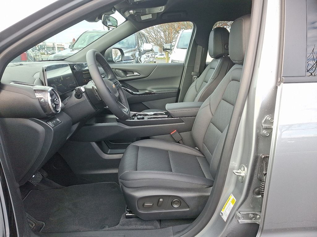 Thumbnail: 2026 Chevrolet Equinox - 6