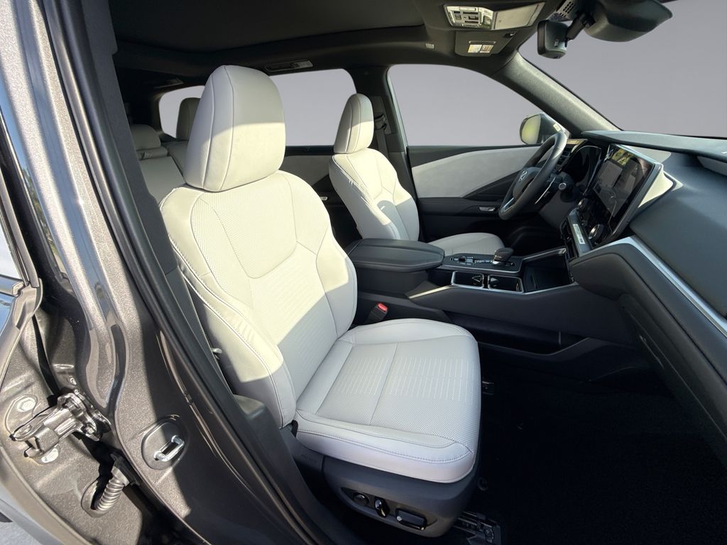Thumbnail: 2026 Lexus TX - 16