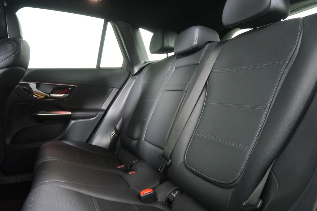 Thumbnail: 2024 Mercedes-Benz GLC - 13