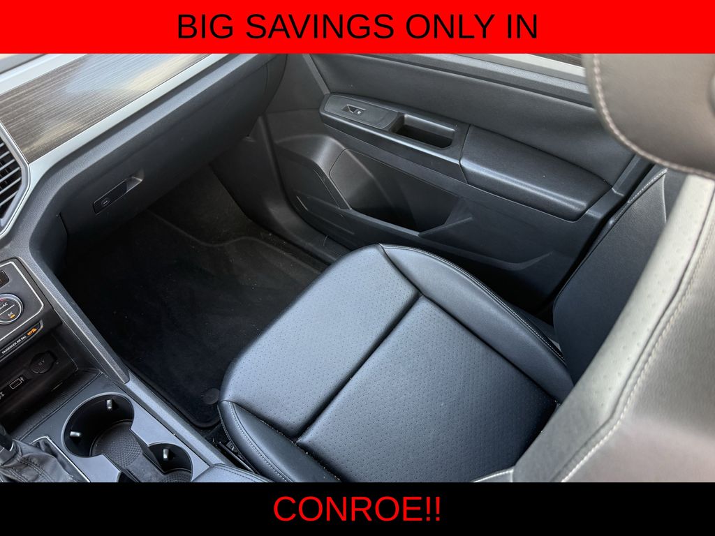 2018 Volkswagen Atlas 3.6L V6 SE Silver at Community Toyota