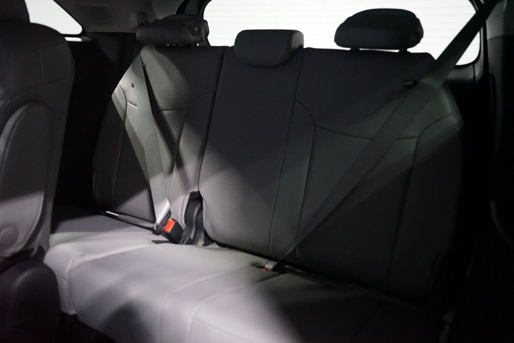 Thumbnail: 2025 Toyota Sienna - 15
