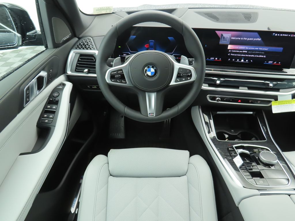Thumbnail: 2026 BMW X5 - 10
