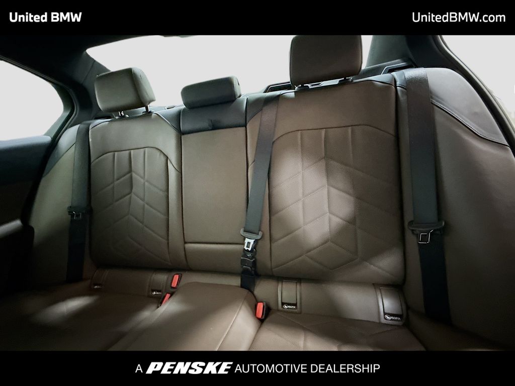 Thumbnail: 2025 BMW i5 - 13