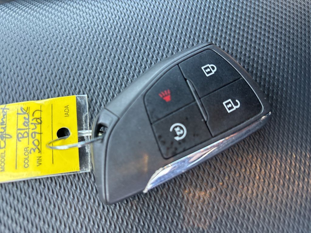 Used 2025 Chevrolet Equinox SUV