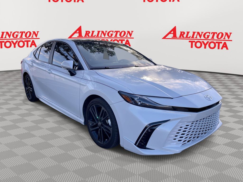 2025 Toyota Camry XSE's photo
