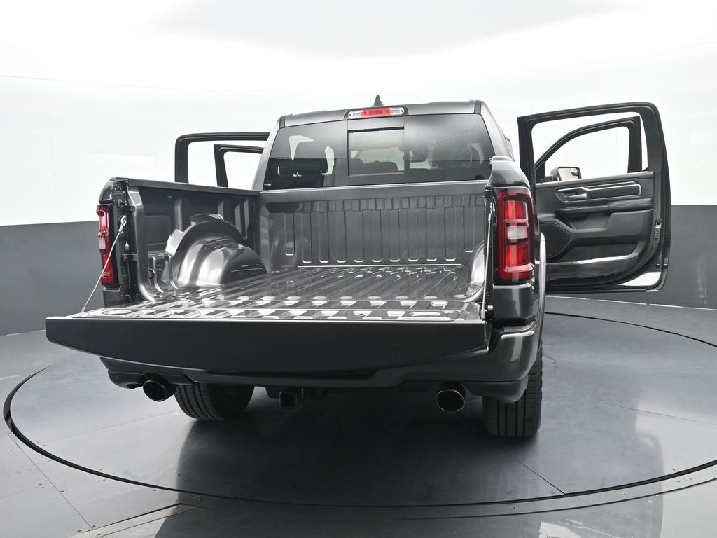 New 2026 Granite Crystal Metallic Clearcoat Ram Big Horn/Lone Star image 69