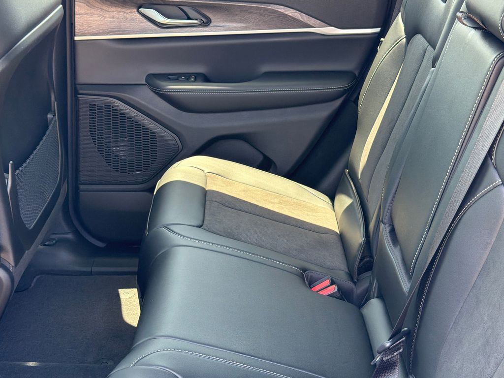 New 2026 Jeep Grand Cherokee SUV
