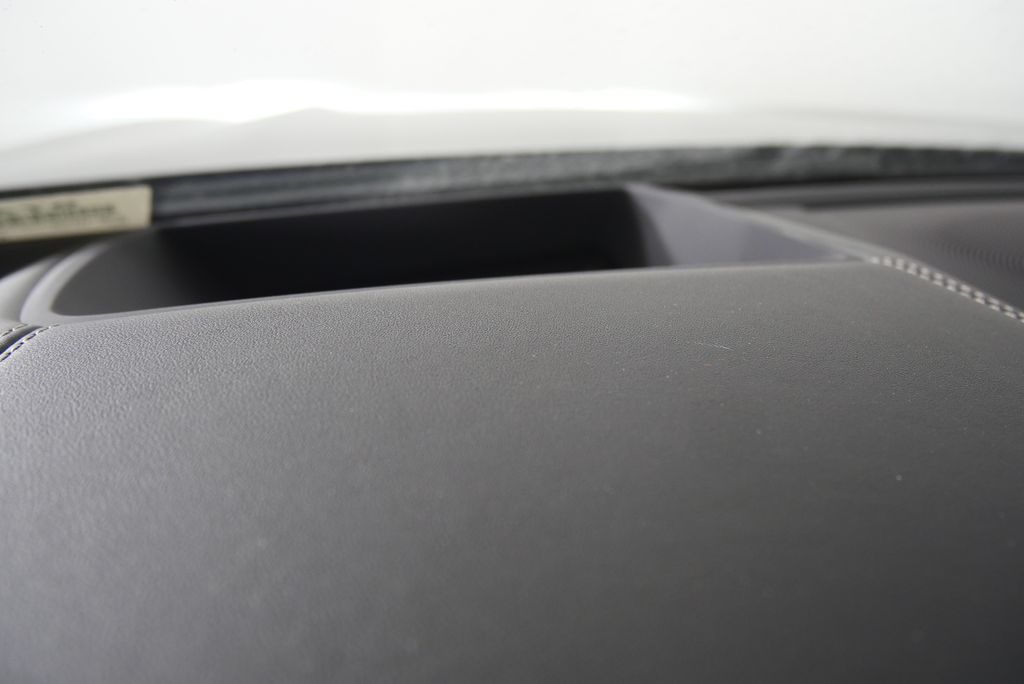 Thumbnail: 2026 BMW 8 Series - 18