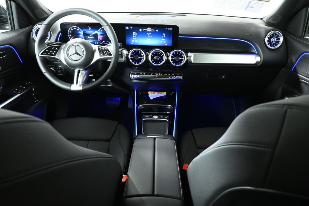 Thumbnail: 2026 Mercedes-Benz GLB - 4