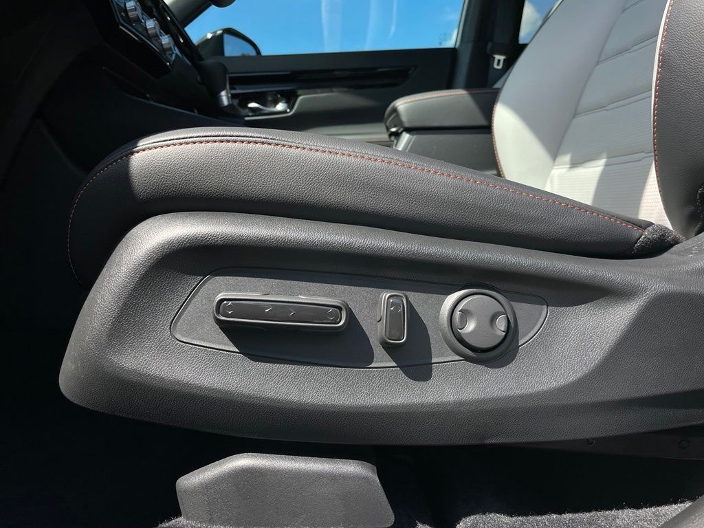 Thumbnail: 2027 Honda CR-V - 26