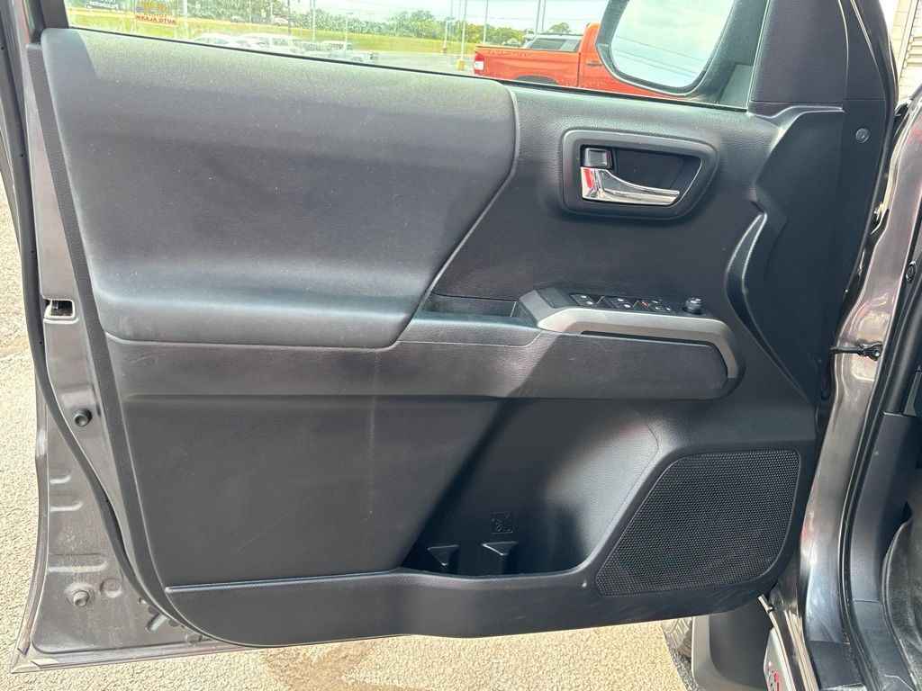 Used 2019 Toyota Tacoma Truck