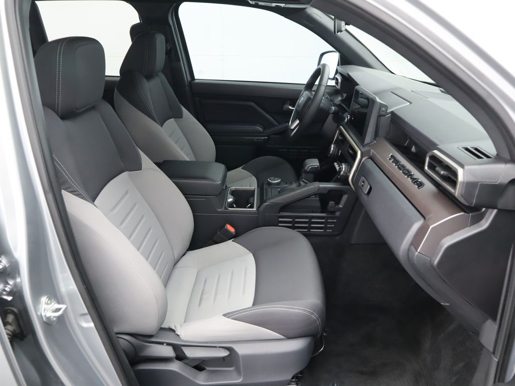 Thumbnail: 2024 Toyota Tacoma - 20