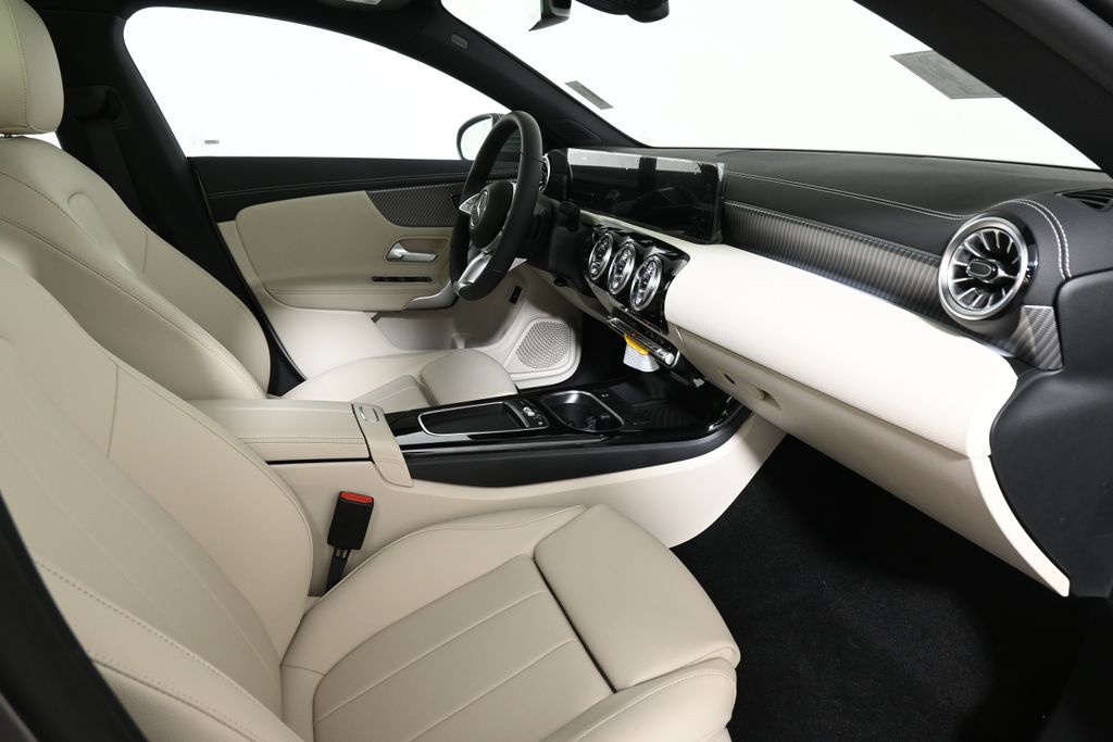 Thumbnail: 2026 Mercedes-Benz CLA - 21