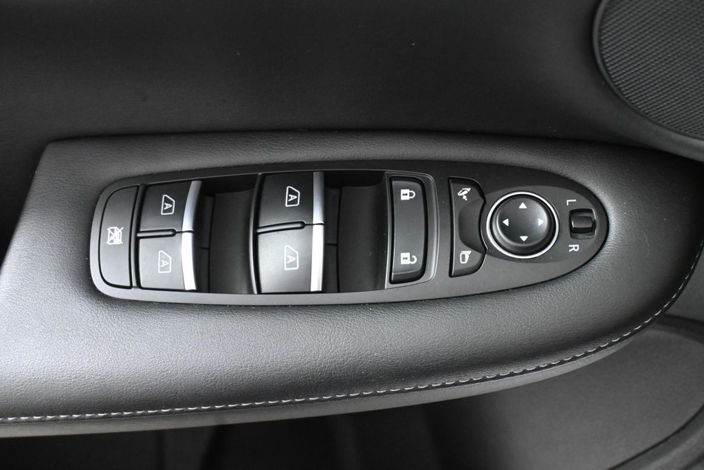 Thumbnail: 2023 INFINITI QX50 - 28