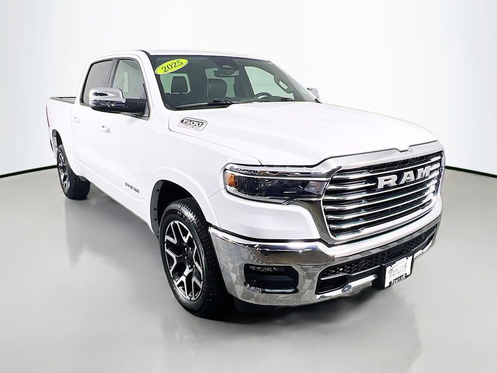  2025 RAM 1500 Laramie Crew Cab 4WD   