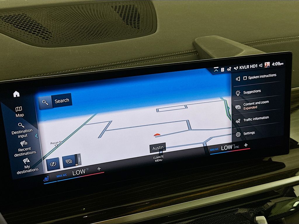 2023 BMW X7 xDrive40i 13