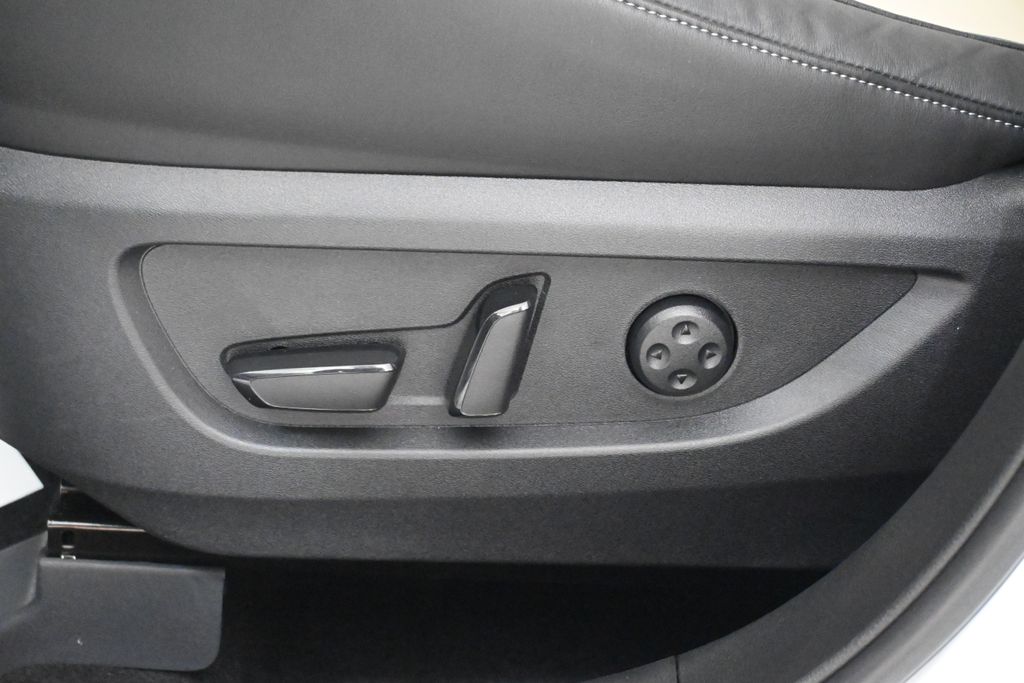 Thumbnail: 2025 INFINITI QX55 - 29