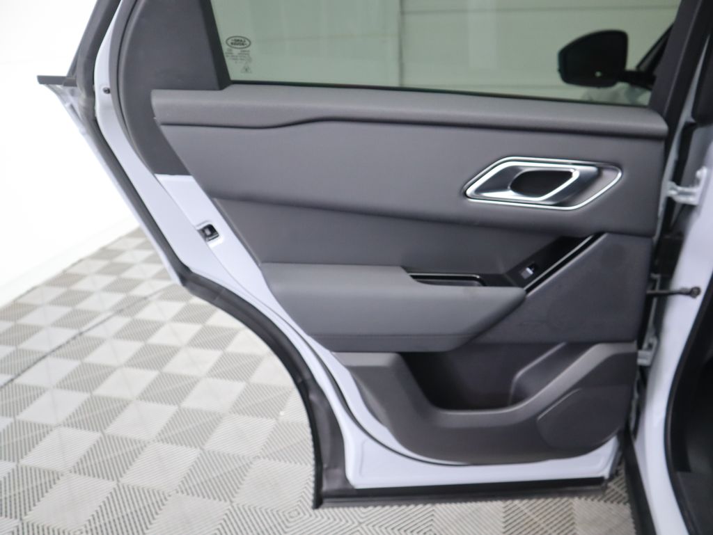 Thumbnail: 2025 Land Rover Range Rover Velar - 27