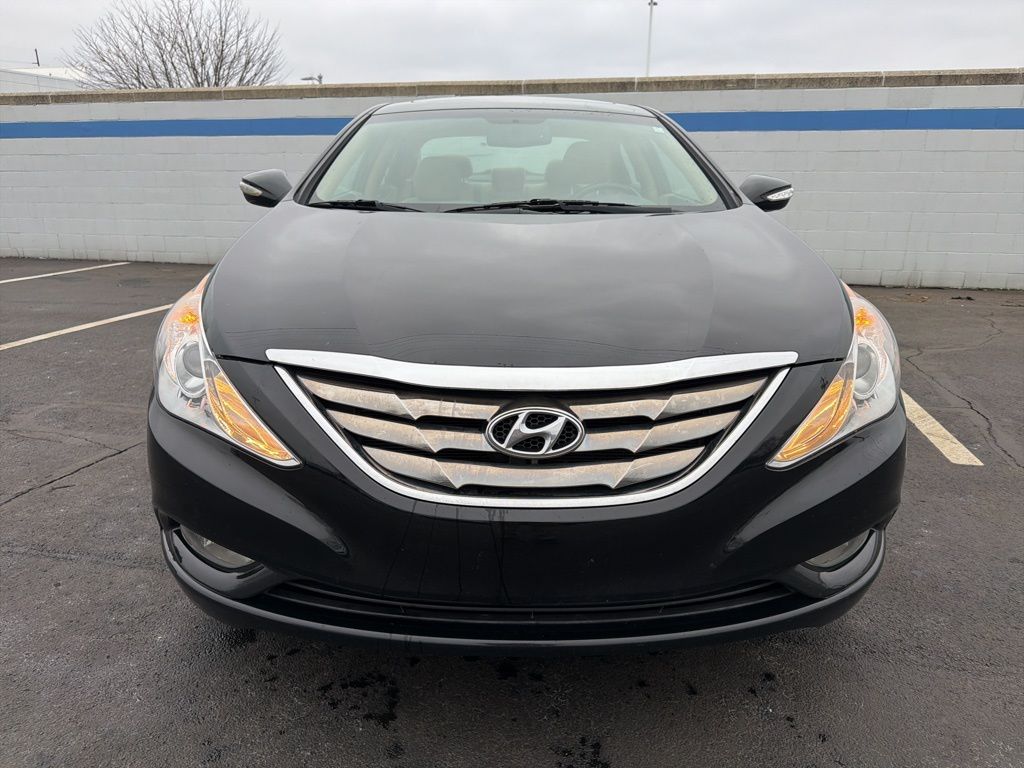Thumbnail: 2013 Hyundai Sonata - 8