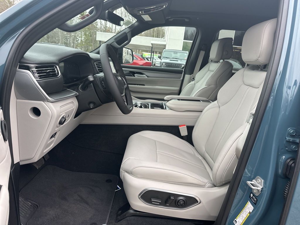 New 2026 Jeep Grand Wagoneer SUV