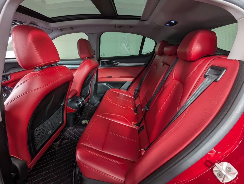 2018 Alfa Rosso Alfa Romeo Stelvio Base AWD SUV