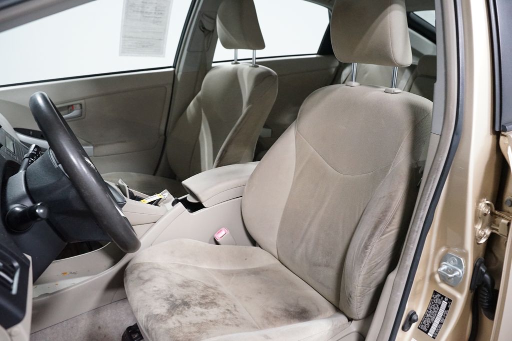 Thumbnail: 2011 Toyota Prius - 6