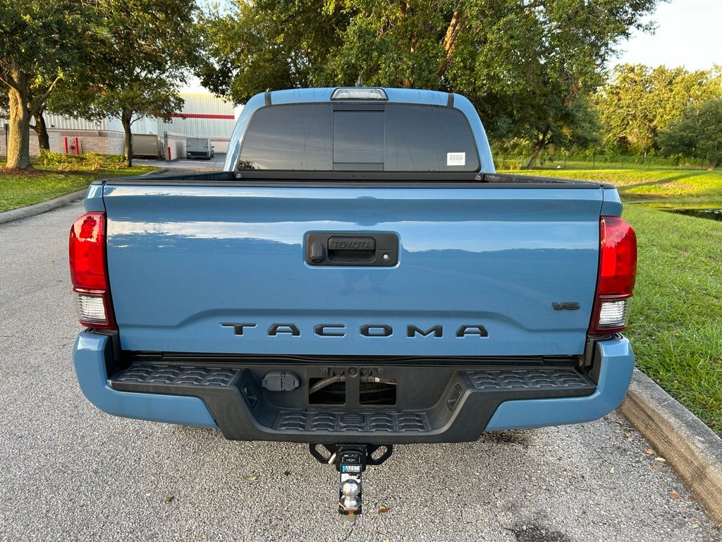 Thumbnail: 2019 Toyota Tacoma - 4