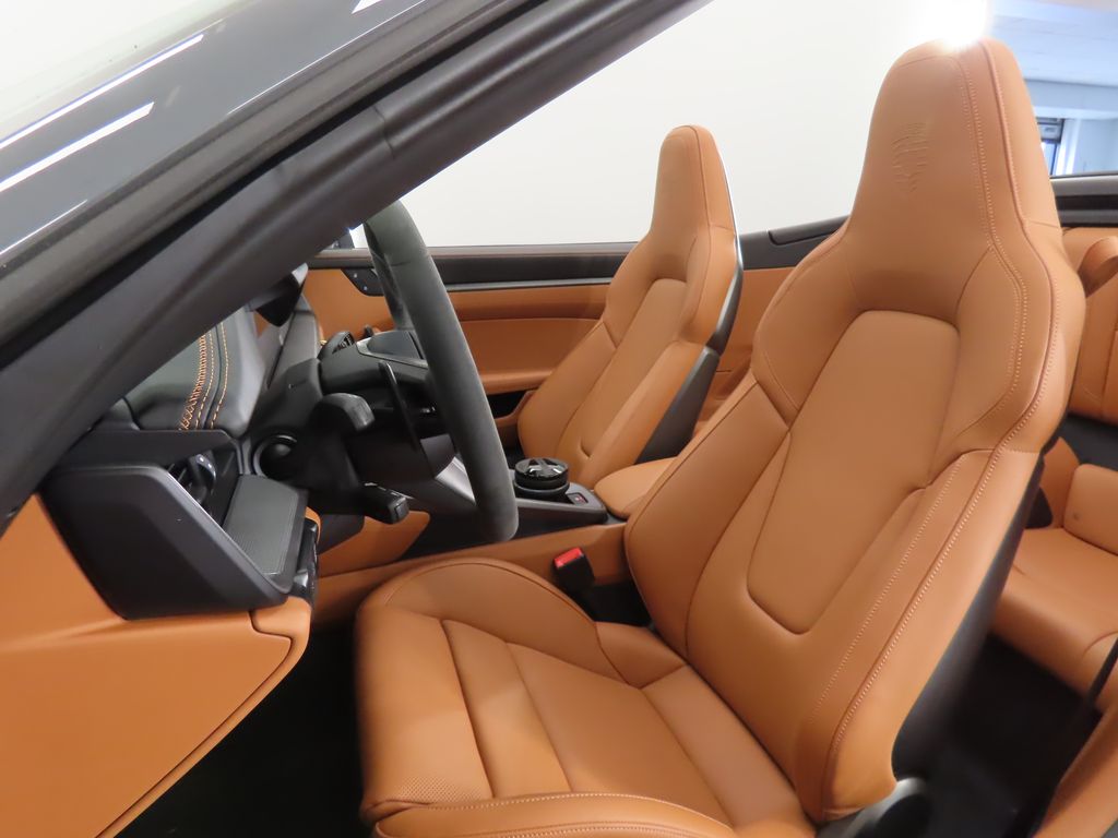 Thumbnail: 2025 Porsche 911 - 5