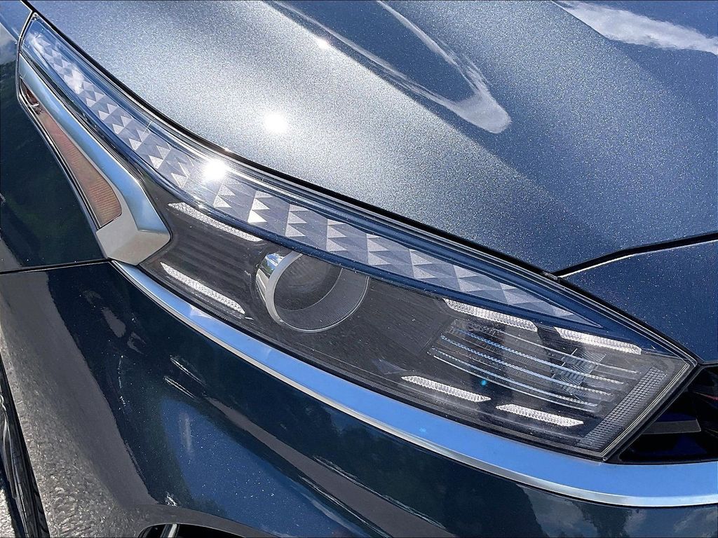 2023 Kia Forte — photo 29