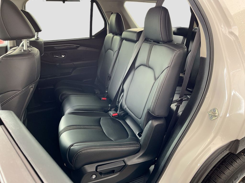 2023 Honda Pilot EX-L White at Emmons Autoplex